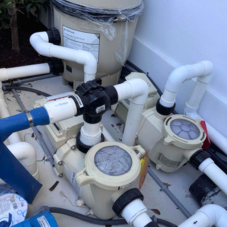 Pool services in Miami, FL